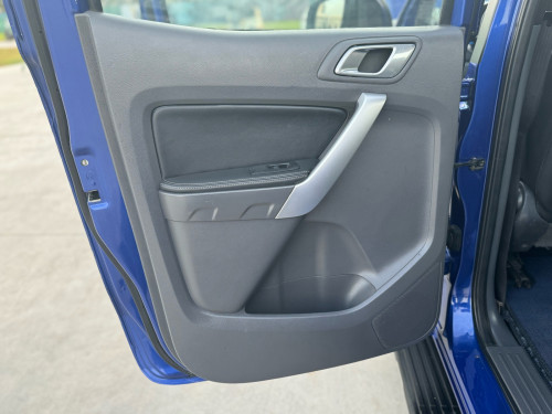 Ford Ranger XLT 3.2 កាប់ពីតាស់ ឡានក្រុមហ៊ុន