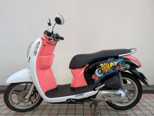 Honda Scoopy (2015)