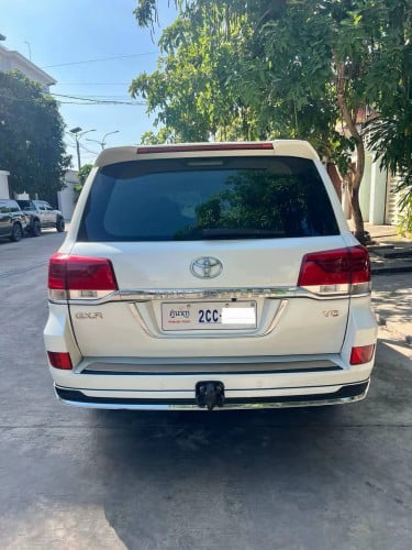 Land Cruiser 2009 full ទូរទឹកកក 40900$