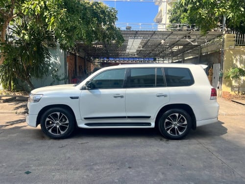 Land Cruiser 2009 full ទូរទឹកកក 40900$