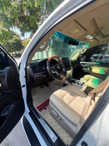 Land Cruiser 2009 full ទូរទឹកកក 40900$