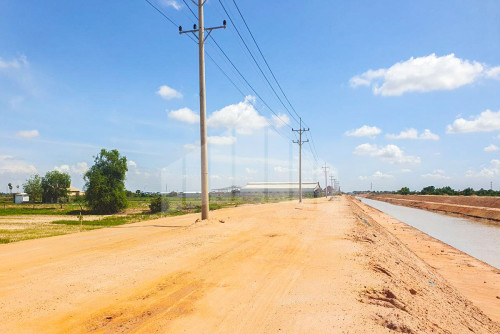 Land for sale (38x80) along 50m wide road, Trapeng Veng commune