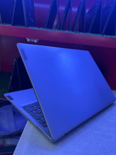 Lenovo Ideapad 3 15LL05 ចេញក្នុងឆ្នាំ2020