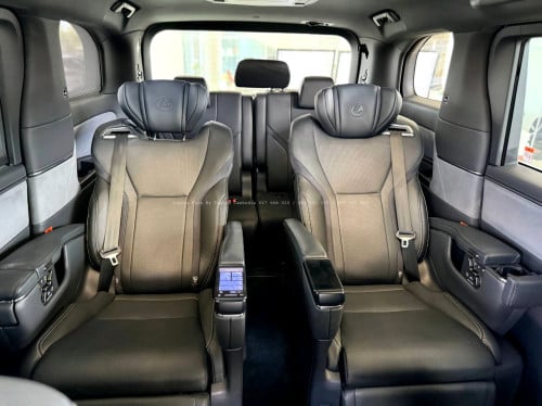 LEXUS LM350H 2024 7Seater