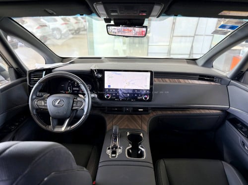 LEXUS LM350H 2024 7Seater