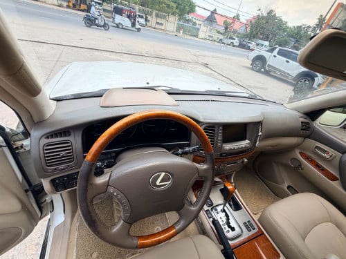 Lx470 2003 full option មានចាប់សត្វ