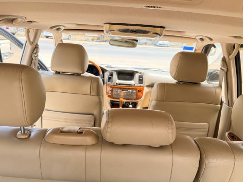 Lx470 2003 full option មានចាប់សត្វ