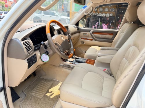 Lx470 2003 full option មានចាប់សត្វ