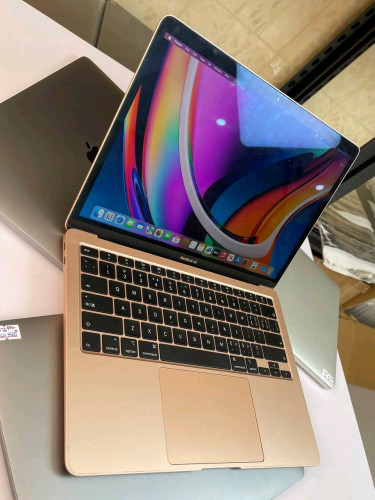 Macbook Airឆ្នាំ2020 New Battery