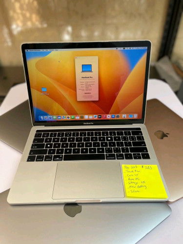 Macbook Proឆ្នាំ2017 Touch Bar