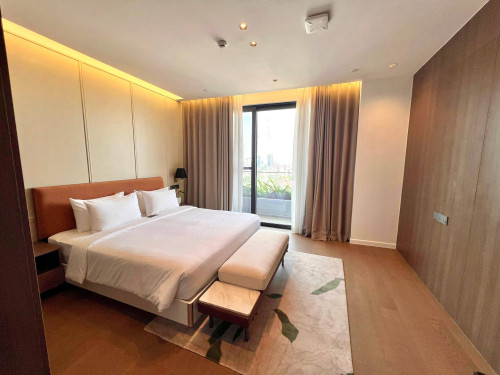 Penthouse 3-Bedroom Apartment 顶层豪华三卧室公寓