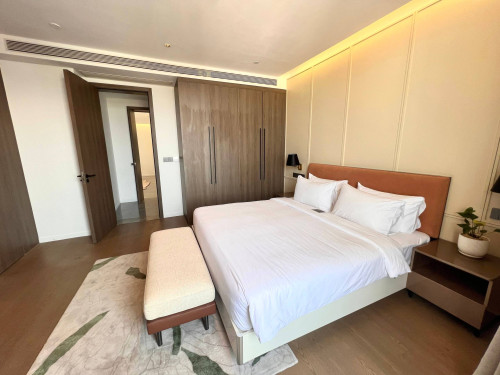 Penthouse 3-Bedroom Apartment 顶层豪华三卧室公寓