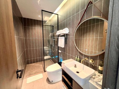 Penthouse 3-Bedroom Apartment 顶层豪华三卧室公寓