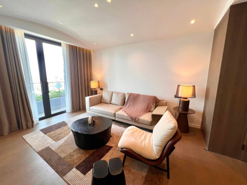 Penthouse 3-Bedroom Apartment 顶层豪华三卧室公寓