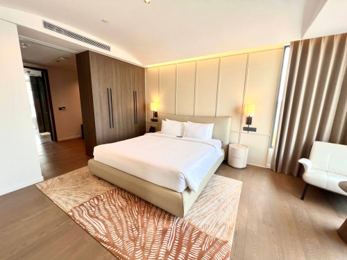 Penthouse 3-Bedroom Apartment 顶层豪华三卧室公寓