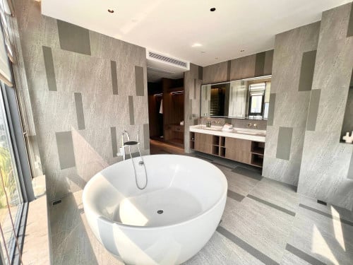 Penthouse 3-Bedroom Apartment 顶层豪华三卧室公寓