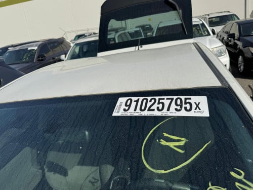 Prius 015 សាង​ 16800$
