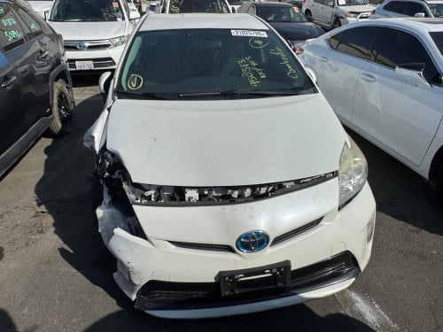 Prius 015 សាង​ 16800$