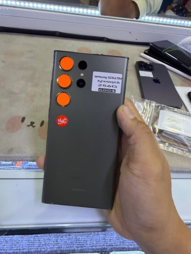 Samsung s23ultra 256G ឆ្នូតអេក្រង់ ឡៃឡុង