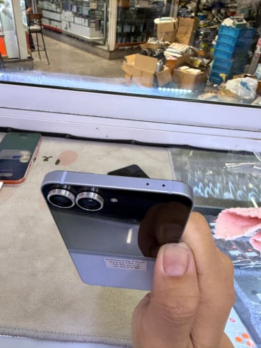Samsung zfilp 6 256G ក្រុមហ៊ុន ស្អាត 99.99%
