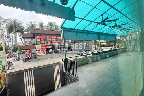 Shop or Restaurant for Rent – Prime BKK1 Corner