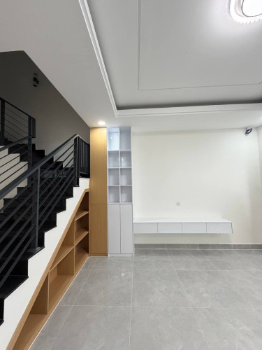 Townhouse for rent near Chinatown
