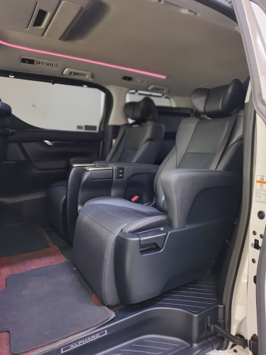 TOYOTA ALPHRD 2022 Spec Japan