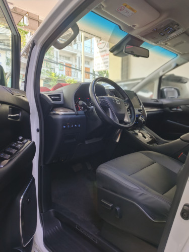 TOYOTA ALPHRD 2022 Spec Japan