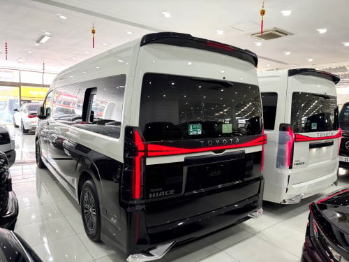 Toyota Hiace 2025 Seat VIP luxury car