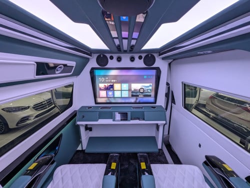 Toyota Hiace 2025 Seat VIP luxury car