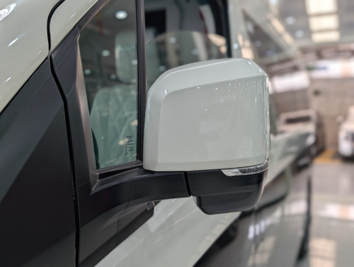 Toyota Hiace 2025 Seat VIP luxury car