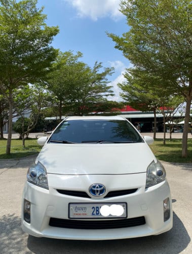 Toyota Prius 2010 for rent