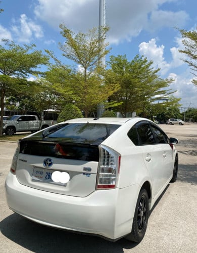 Toyota Prius 2010 for rent