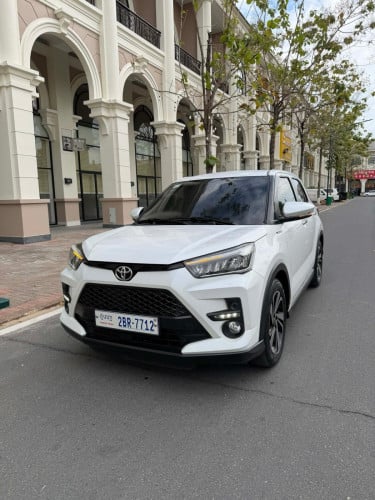 Toyota Raize 2022 white