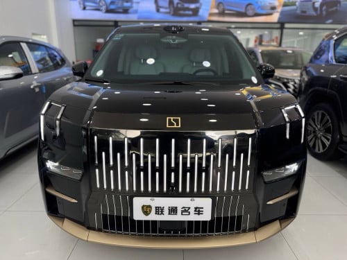 ZEEKR 009 VIP មានតែ1គ្រាប់ទេពុកម៉ែបងប្អូន🖤 តម្លៃជជេកចុះបានទៀត