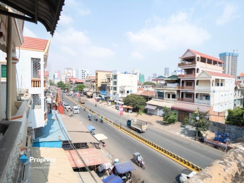 លក់បន្ទាន់! ផ្ទះអាជីវកម្ម ២ ល្វែងលើផ្លូវ ២៧១ តម្លៃក្រោមទីផ្សារ