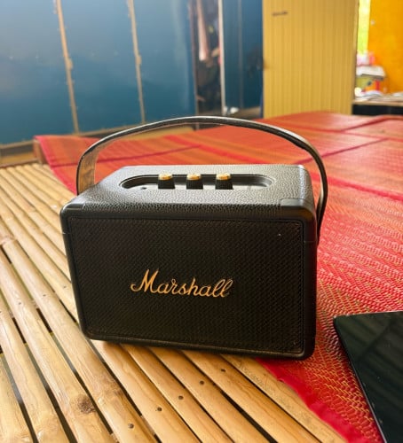លក់​ Harman/Kardon Sound STICKS4 និង​ Marshall kilburn II