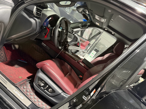 លក់​ LX600 024 full option ពេញ​កប់​ ក្នុង​ក្រហម​សុីន​ អារ៉ាប់​ ម្ចាស់ដេីម​ផ្ទាល់​ទិញ​ថ្មី​ខ្លាញ់​គោ​