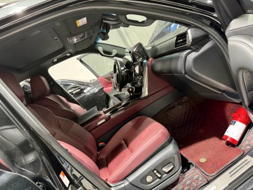 លក់​ LX600 024 full option ពេញ​កប់​ ក្នុង​ក្រហម​សុីន​ អារ៉ាប់​ ម្ចាស់ដេីម​ផ្ទាល់​ទិញ​ថ្មី​ខ្លាញ់​គោ​