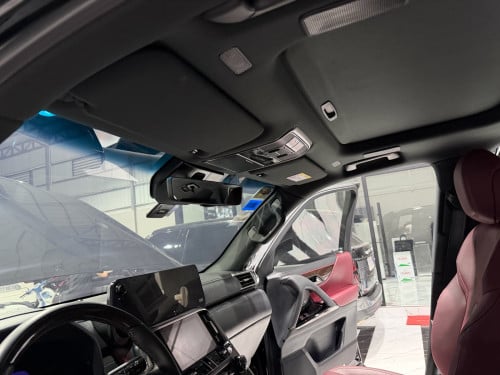 លក់​ LX600 024 full option ពេញ​កប់​ ក្នុង​ក្រហម​សុីន​ អារ៉ាប់​ ម្ចាស់ដេីម​ផ្ទាល់​ទិញ​ថ្មី​ខ្លាញ់​គោ​