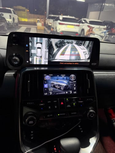 លក់​ LX600 024 full option ពេញ​កប់​ ក្នុង​ក្រហម​សុីន​ អារ៉ាប់​ ម្ចាស់ដេីម​ផ្ទាល់​ទិញ​ថ្មី​ខ្លាញ់​គោ​