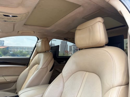 Audi A8L តួរវែង Spec អារ៉ាប់ ម្ចាស់ដើមទិញ ខ្លាញ់គោរ