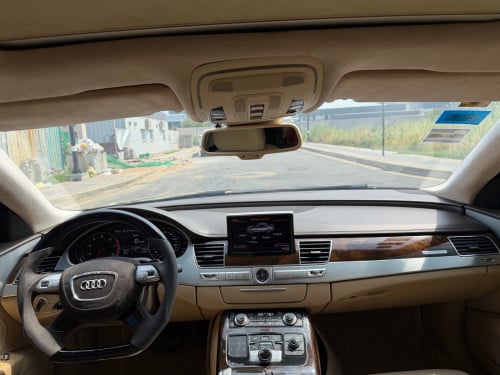 Audi A8L តួរវែង Spec អារ៉ាប់ ម្ចាស់ដើមទិញ ខ្លាញ់គោរ