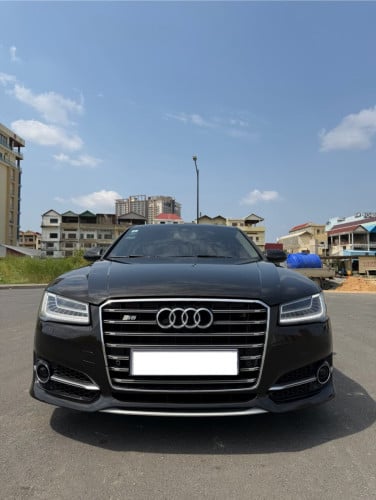 Audi A8L តួរវែង Spec អារ៉ាប់ ម្ចាស់ដើមទិញ ខ្លាញ់គោរ
