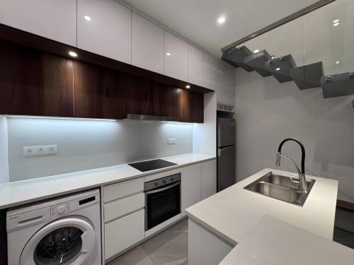 Duplex 2-Bedroom Apartment – Chroy Changvar