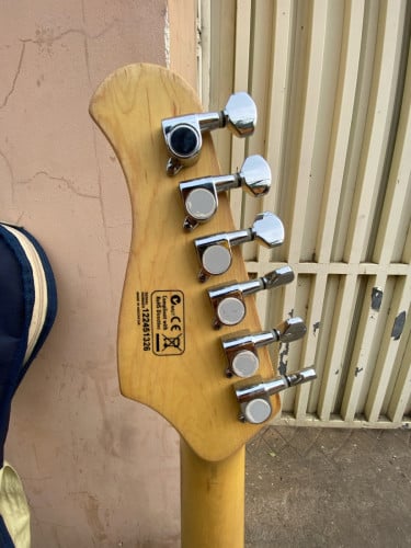Elioth guitar