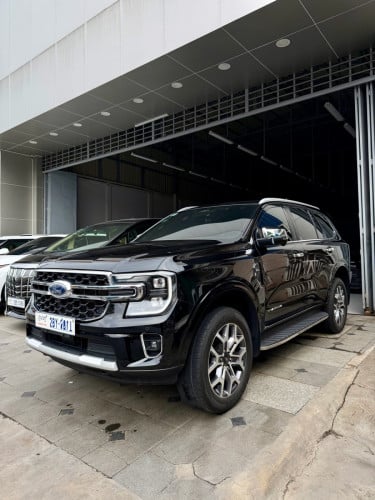 Ford Everest 2023 Titanium