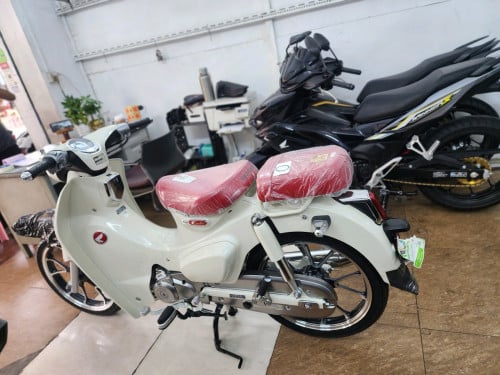 HONDA super cub 2025 ថ្មី កេស