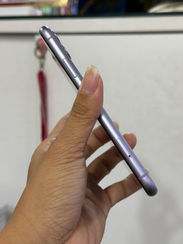 iPhone 11 (64)G