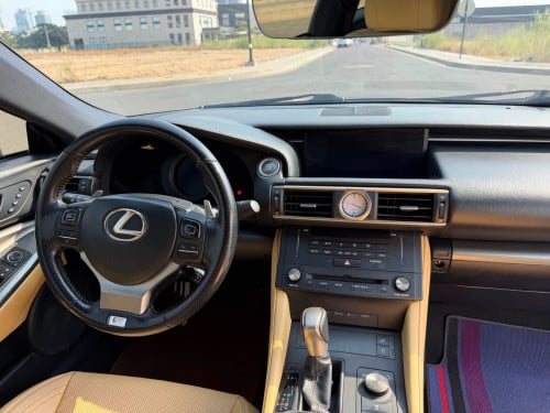 Lexus RC200t F-Sport ឡានជិះផ្ទាល់
